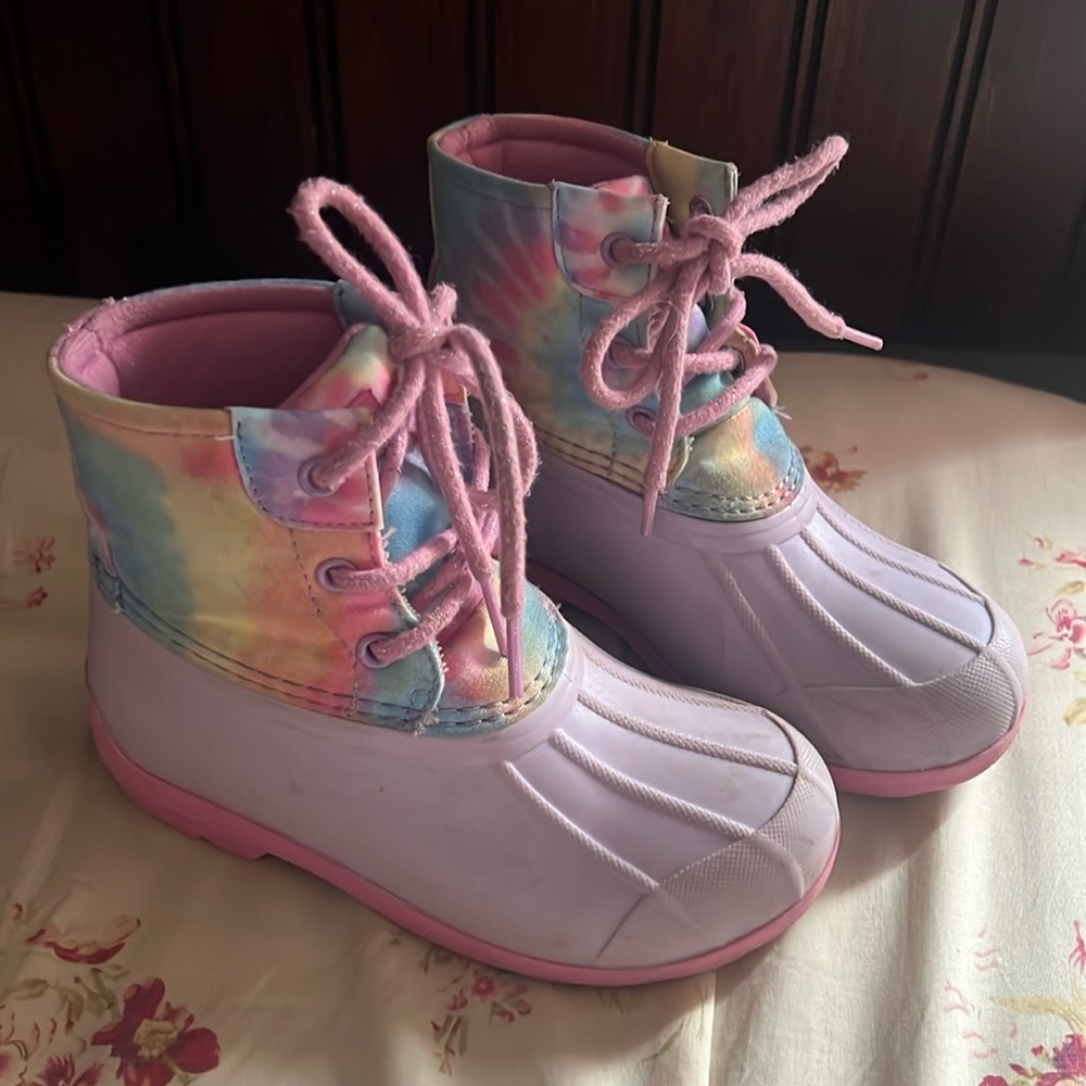 Sperry boots for girls